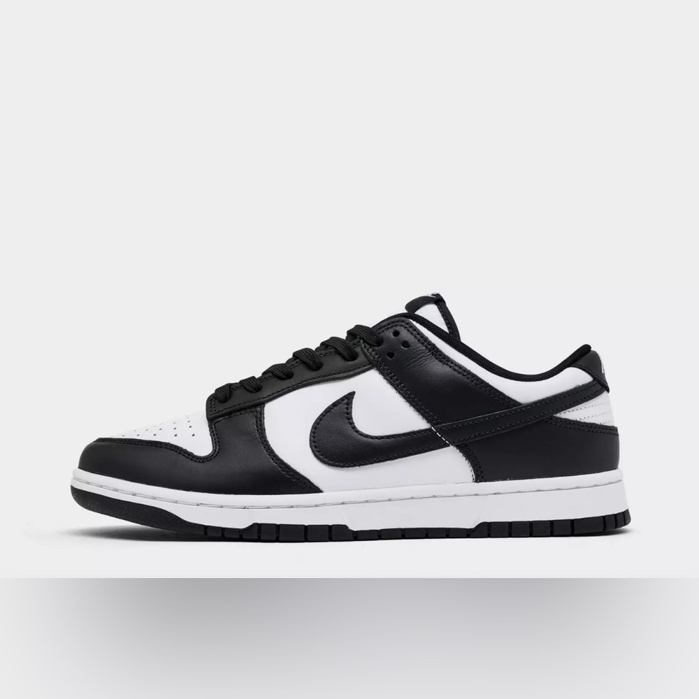 Nike Dunk Low-Top Retro Swoosh Sneaker in Black and White